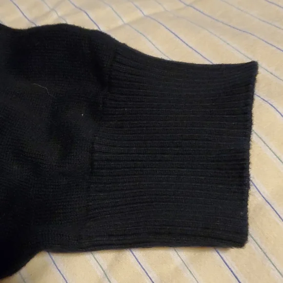 Black and Gray sweater - Picture 7 of 12